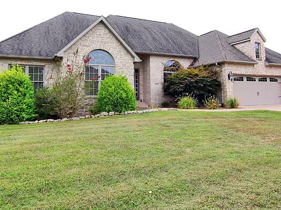 3rd image of 1527 Sloan Creek Dr