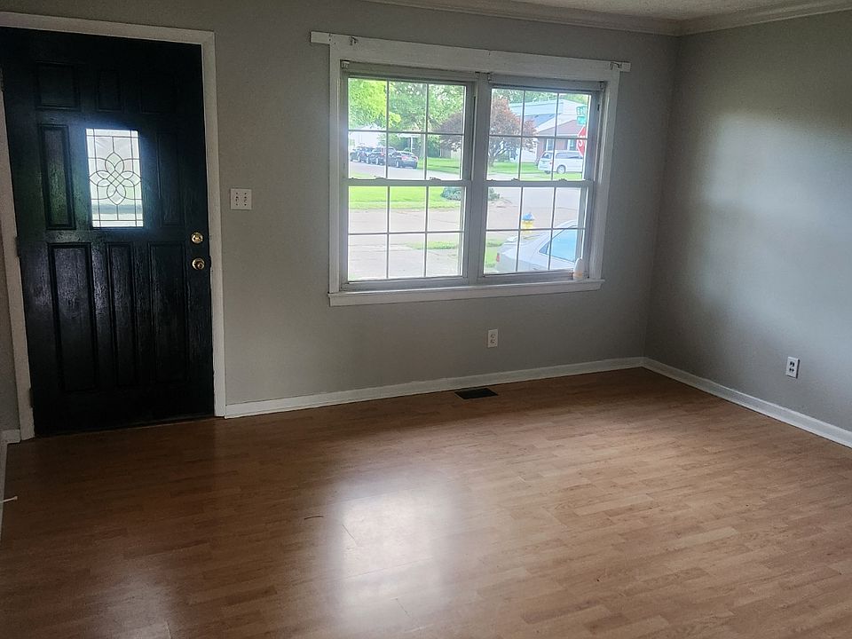 1st image of 723 Belmar Dr