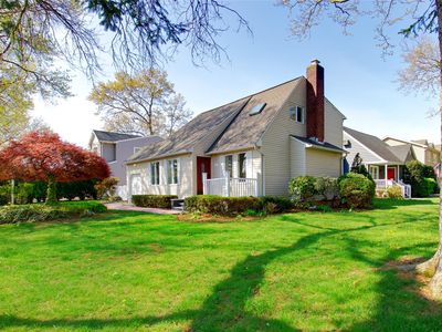 38 Grove Street, Garden City, NY, 11530