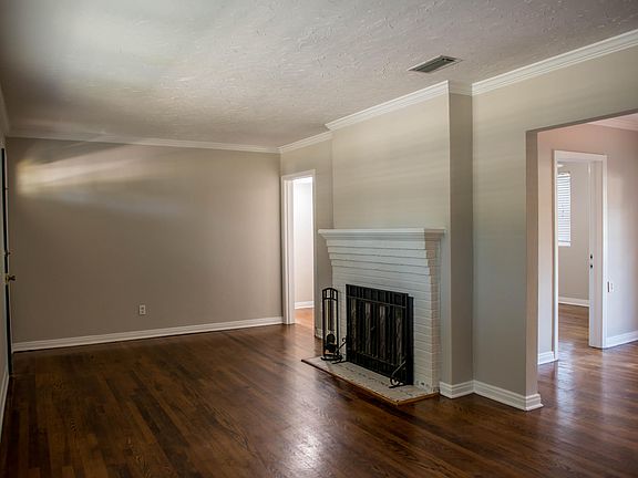 4th image of 4326 Rosewood Ave
