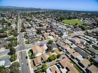 189 Santa Isabel Ave, Costa Mesa, CA 92627