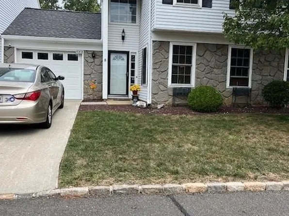 414 Andover Dr, Monroe Township, NJ 08831