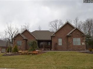 7332 Kempton Ct, Canfield, OH 44406