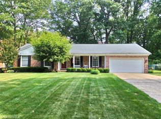 3978 Claridge Dr, Youngstown, OH