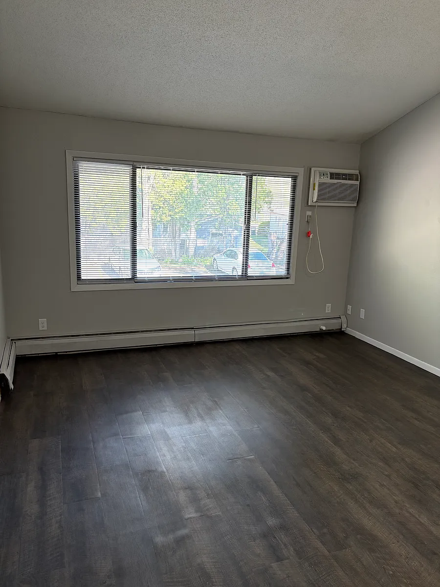 Building Photo - 1245 E Saint Germain St #8
