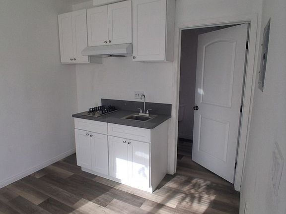 2nd image of 501 N Avenue 50 #501-1/8