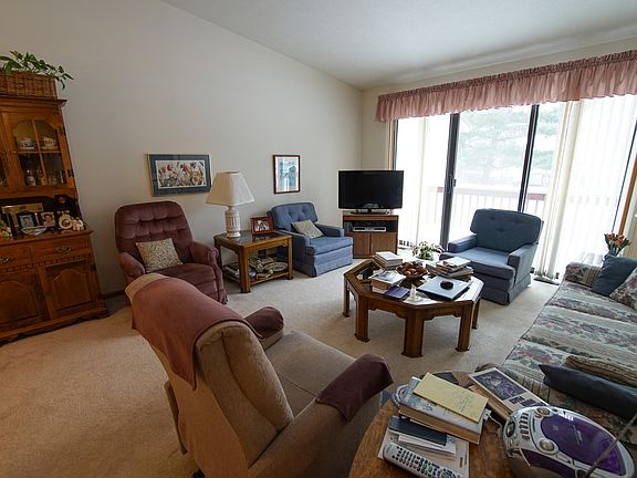 5th image of 901 Creekridge Dr