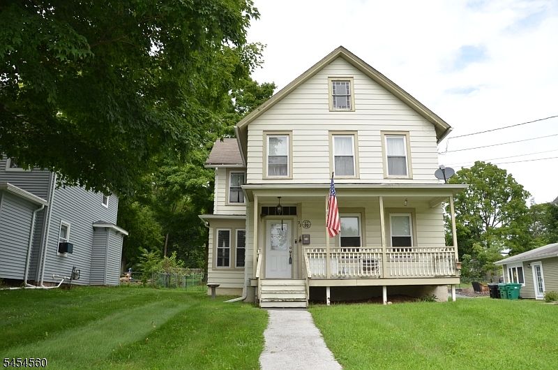 1st image of 92 Newton Ave