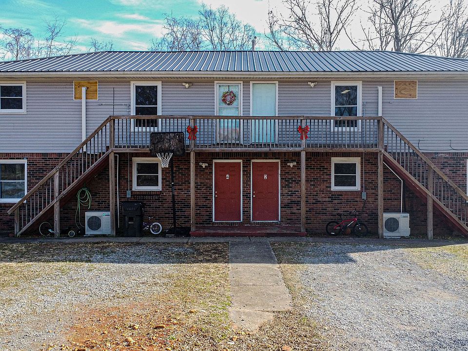 1st image of 120 Lake Dr #2