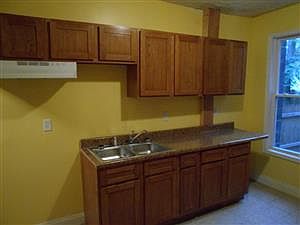 5th image of 1105-1107 Oak St