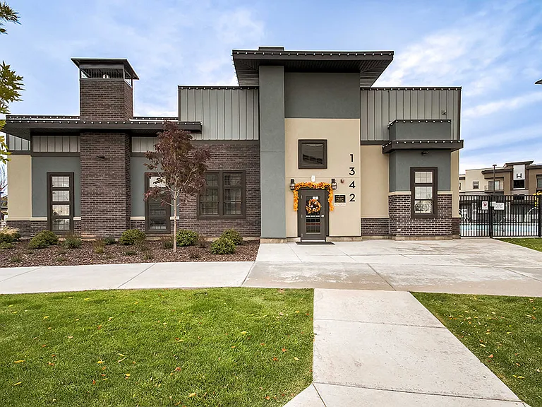 Clearfield Station — Photo 22