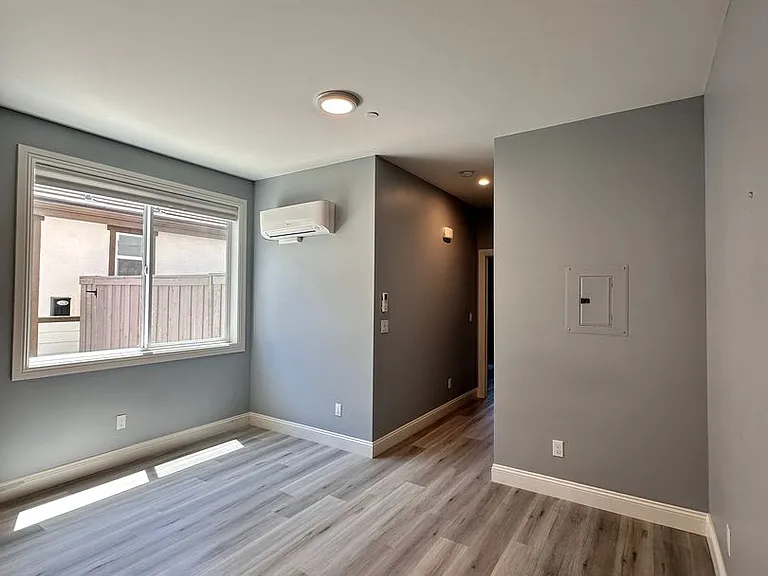1707 Heirloom St #B — Photo 6