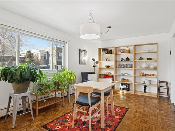 5th image of 412 N Marion St APT 1A