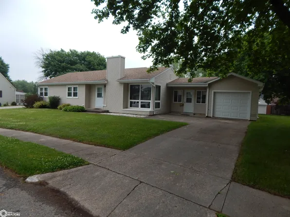 805 11th St, Eldora, IA 50627
