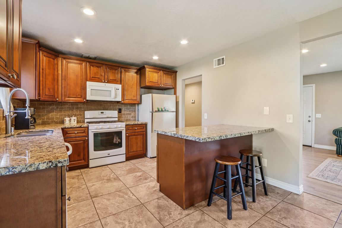 next background image