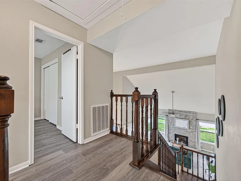 6635 Queensclub Dr — Photo 20