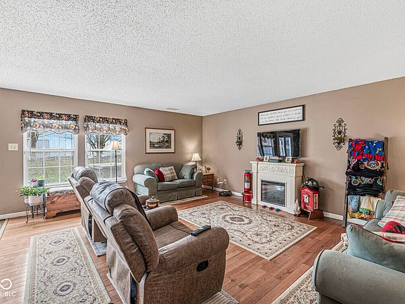 5th image of 10603 Howe Rd