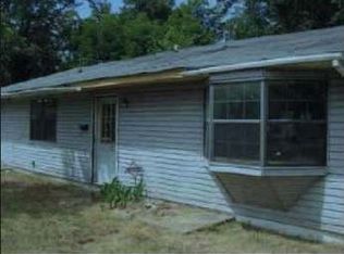 614 S 4th St, Augusta, AR 72006