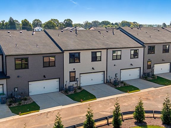 323 Ardmore Dr
