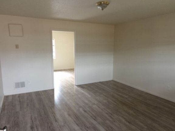 3rd image of 214 S Tampa Ave #11428660