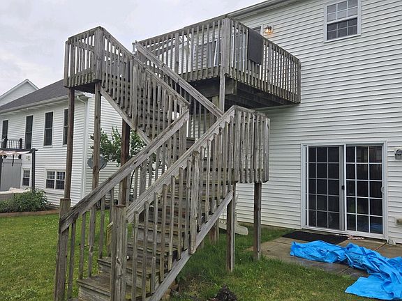 3rd image of 10304 Illinois St