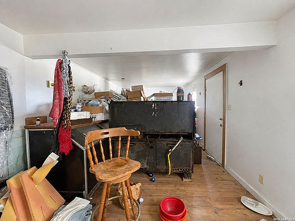 5th image of 3110 COMMERCE ST