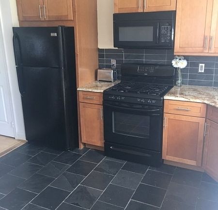 4th image of 30 Vaughan Dr