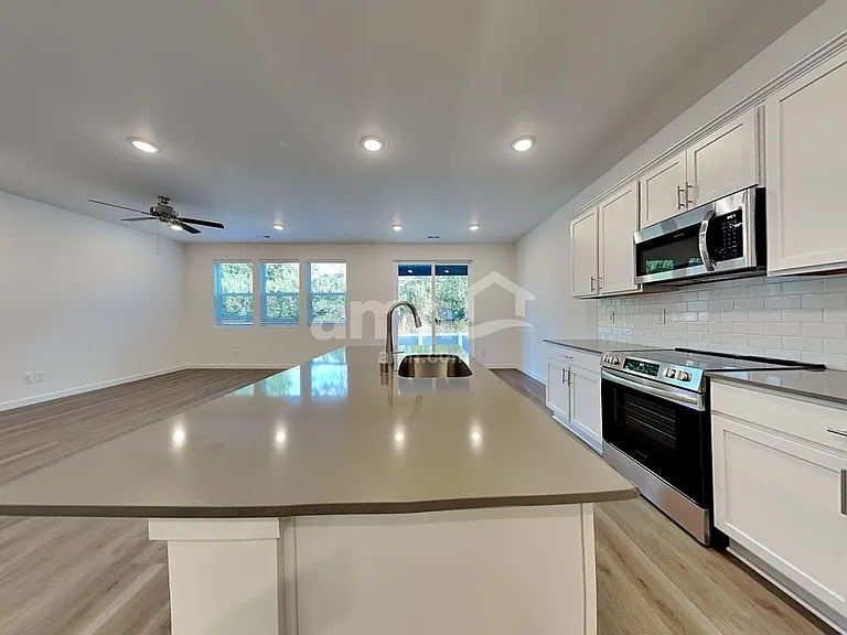 9836 Kai Jurcevic Ave — Photo 3
