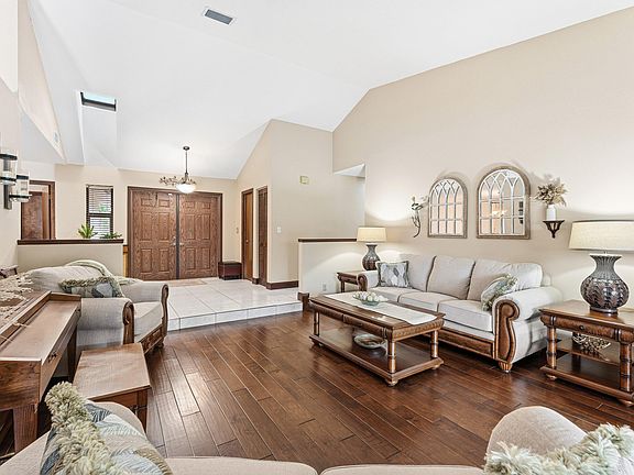 4th image of 12735 Stone Pine Way