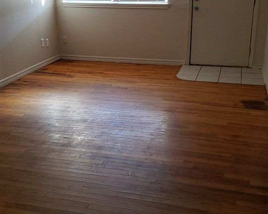5th image of 5507 NW Briarwood Dr