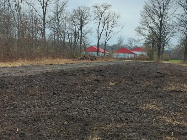 26261 Karr Rd, Belleville, MI 48111