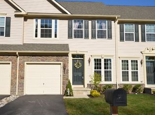 3 Village Ln, Sparta, NJ 07871
