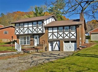 100 Black Hills Rd, Pittsburgh, PA 15239