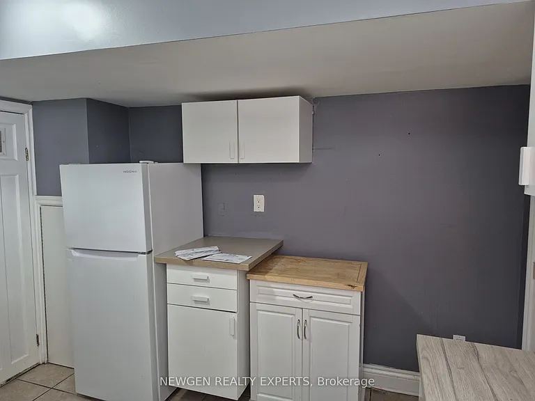 512 Bloor St E #BASEMENT — Photo 15