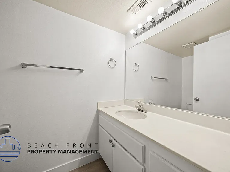 212 W. Regent St. — Photo 23