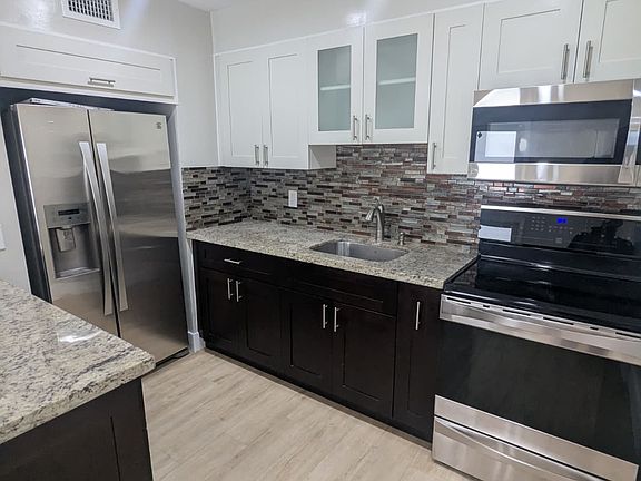 2nd image of 630 SE 3rd Pl