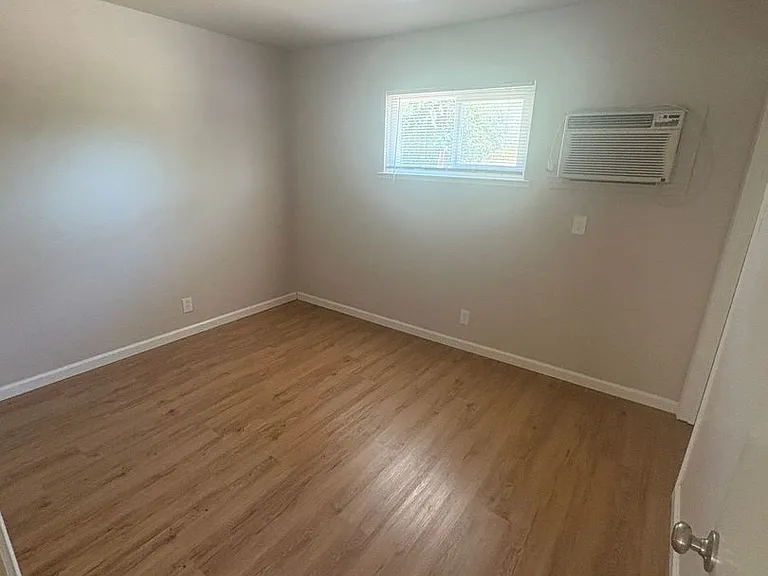 125 College St #1-7 — Photo 5