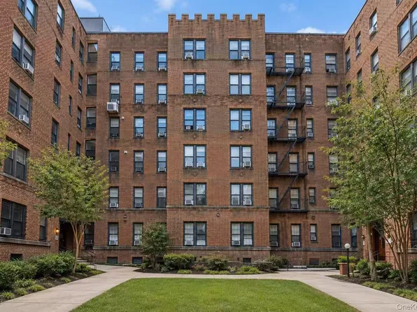 4220 Kissena Boulevard #A10, Flushing, NY 11355