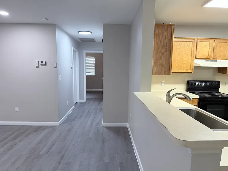 3109 Saskatchewan Dr — Photo 4