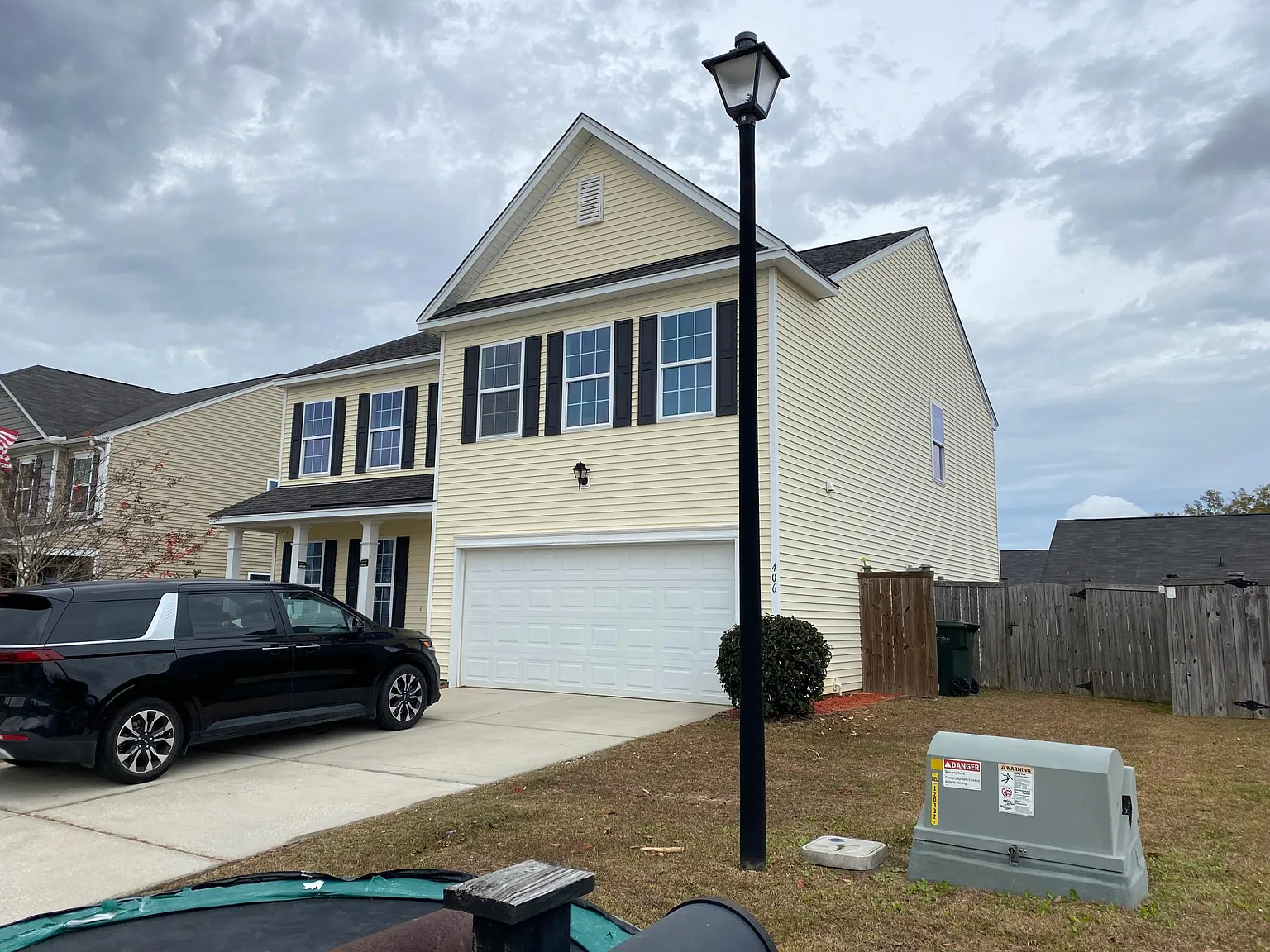 406 Gianna Ln — Photo 2