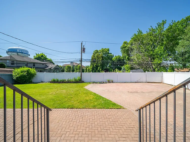 6 Manor Dr — Photo 19