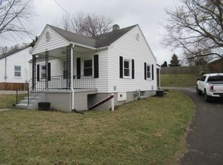 728 Newbern Rd, Pulaski, VA 24301