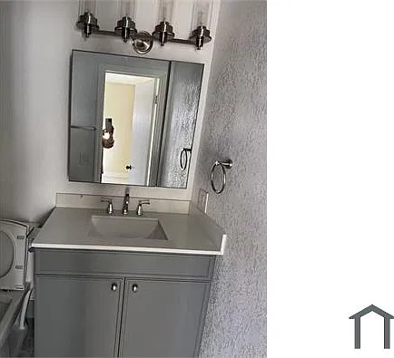 4 bed, 1734 sqft, $3,900 — Photo 2
