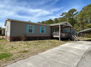 294 Brenda Ln, Beaufort, NC 28516