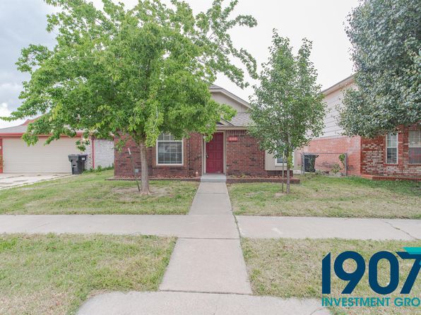 2102 Briarcliff Dr, Moore, OK 73170