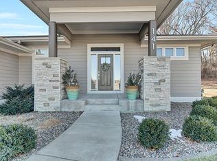 141 Medinah Cir W, Lake City, MN 55041