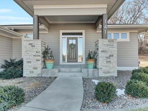 141 Medinah Cir W, Lake City, MN 55041