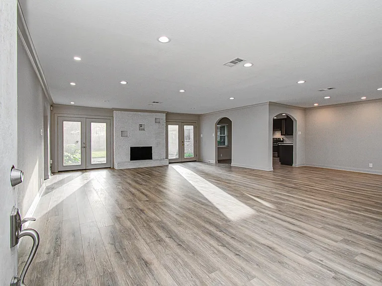 1801 Benbow Way — Photo 4