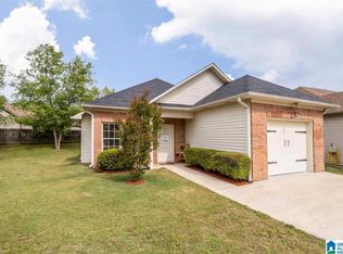 1028 Meriweather Dr, Calera, AL 35040
