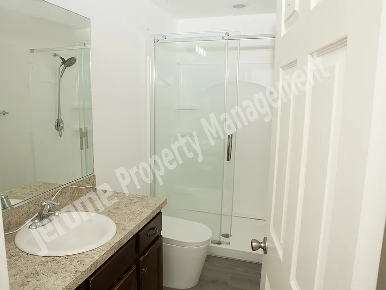 4032 11th St E — Photo 6